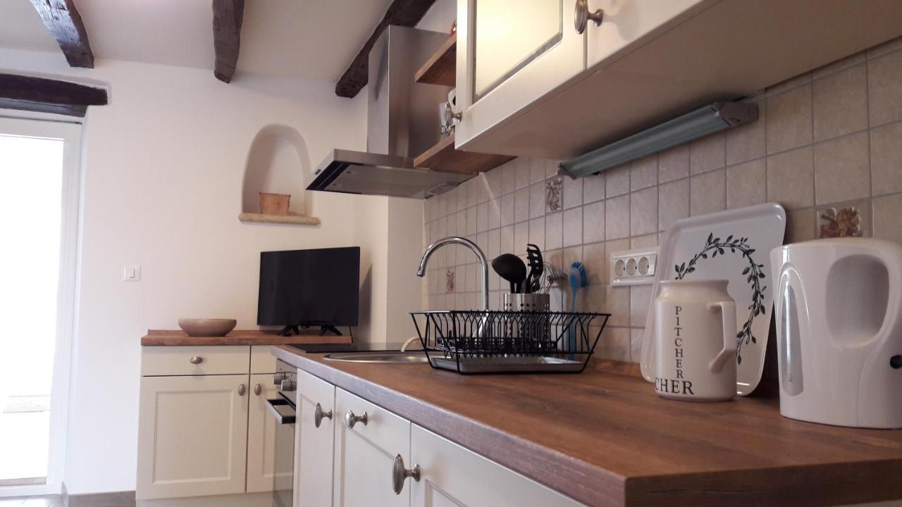 Apartment Nena- Apartman Sa Posebnim Ulazom U Prizemlju, Terasom I Zelenom Okucnicom Rakotule Экстерьер фото