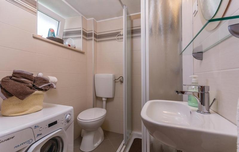 Apartment Nena- Apartman Sa Posebnim Ulazom U Prizemlju, Terasom I Zelenom Okucnicom Rakotule Экстерьер фото